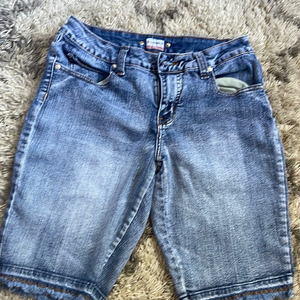 No boundaries stretch shorts women’s size 8 size 13 juniors great condition
